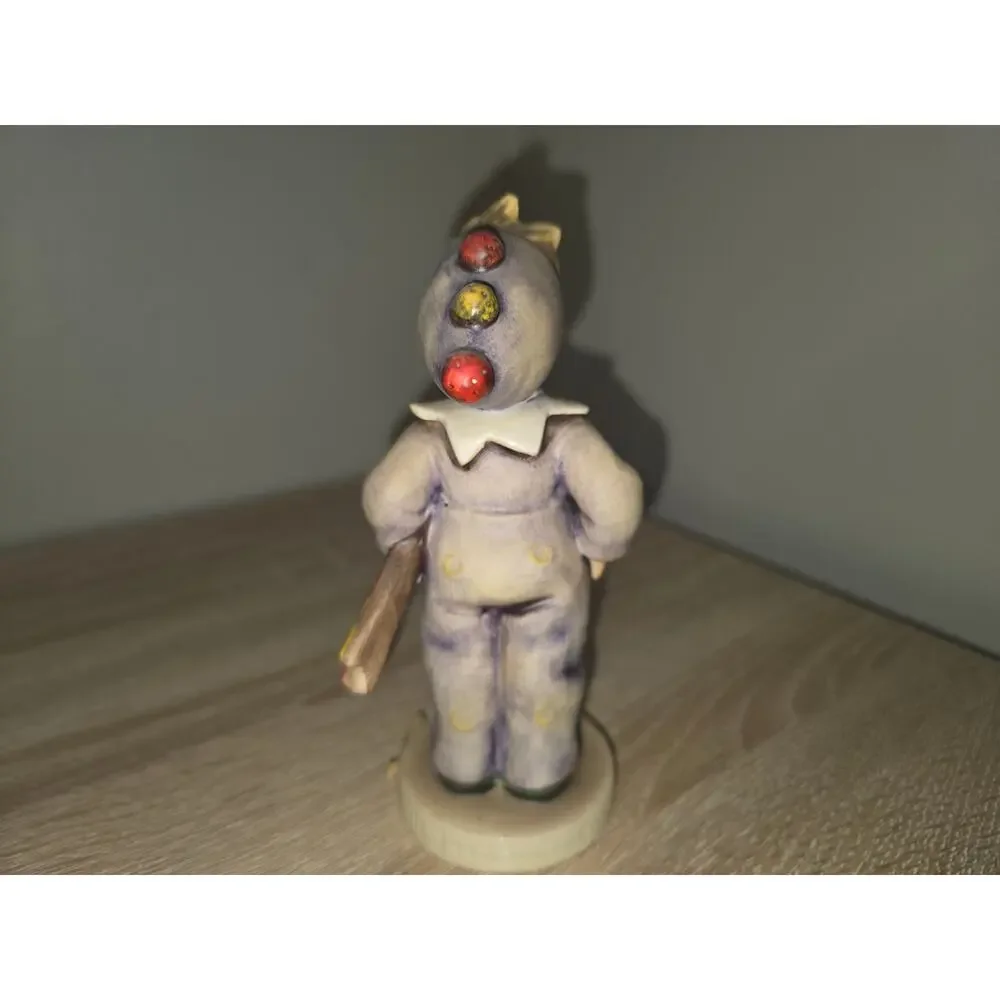Vintage Hummel Figurine 